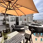 Victory's Luxury House With Jacuzzi On The Roof *