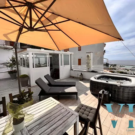 Victory's Luxury House With Jacuzzi On The Roof *