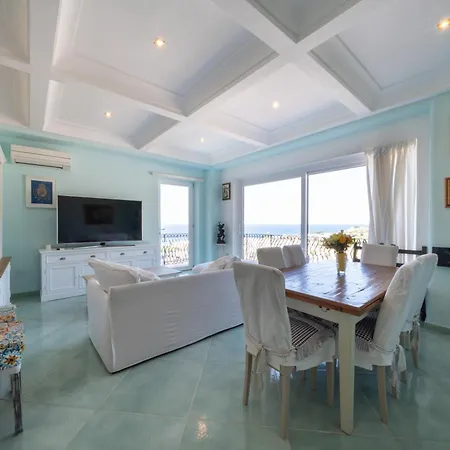 빌라 Victory's Luxury House With Jacuzzi On The Roof